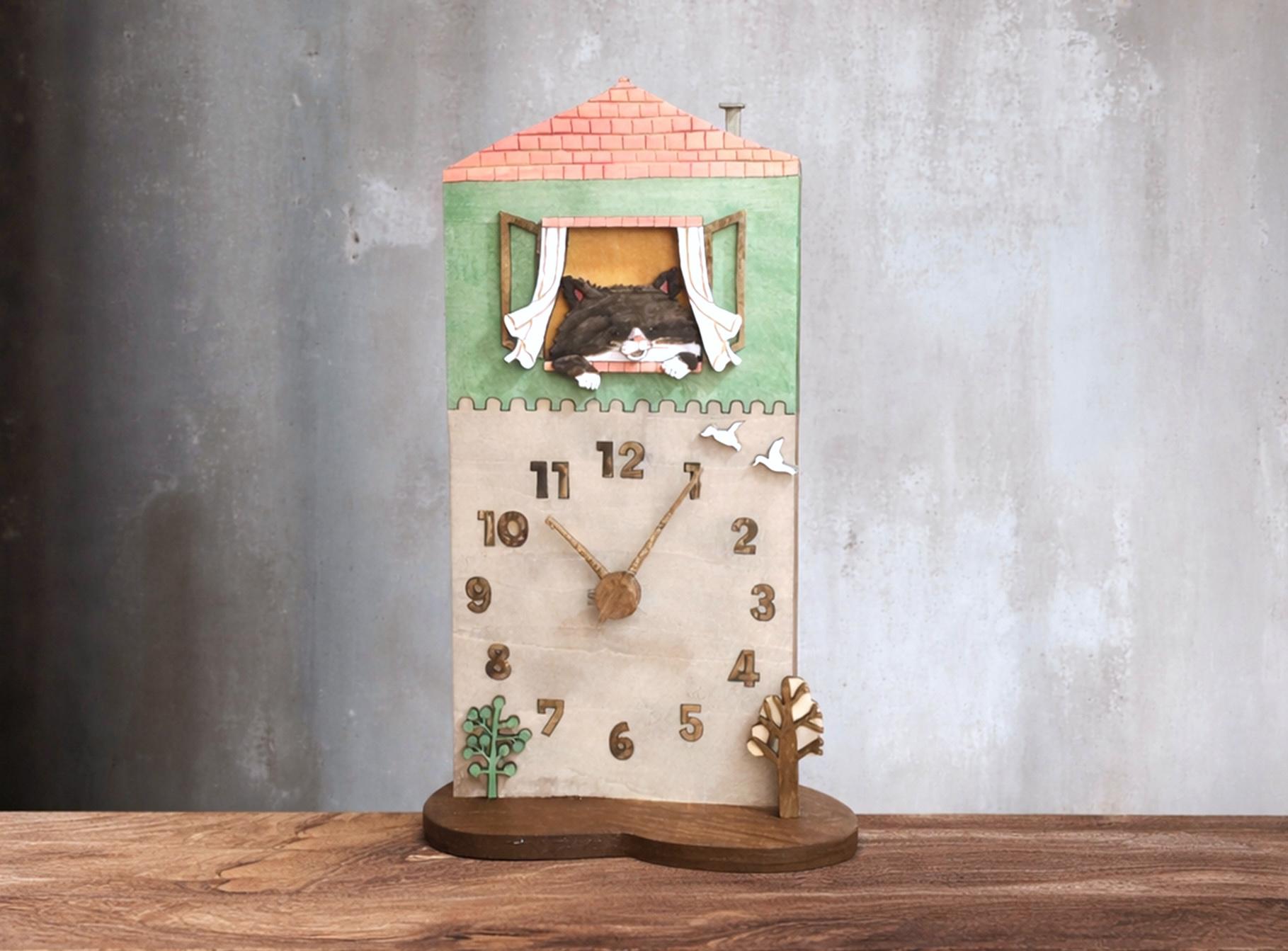 「ハチワレは本日も、窓辺で業務停止中。」時計 木製 掛け時計