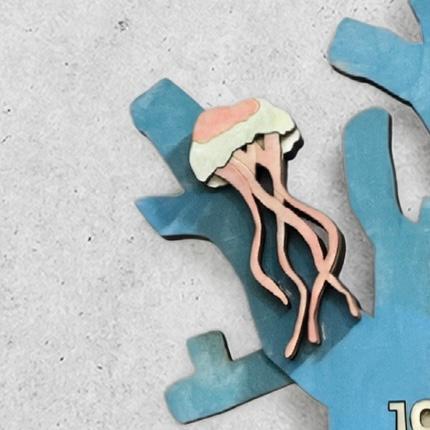 壁に小さな海をつくる時計 珊瑚とクマノミの時計 木製 振り子時計 掛け時計 | 3枚目