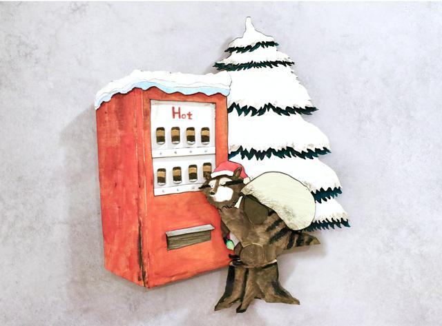 タヌキのクリスマスモチーフオーナメントができました。