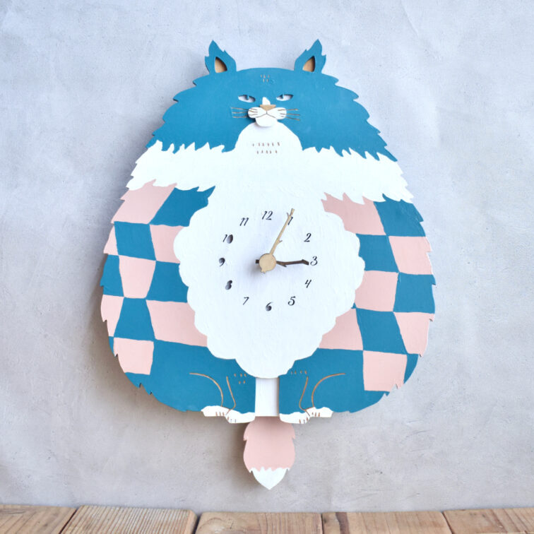 長毛猫-×-市松模様-×-ターコイズブルー-×-フロリダピンクの木製振り子時計